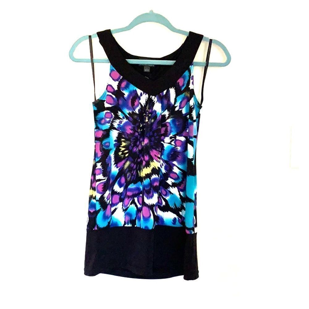 Iz Byer Bold Floral Tank